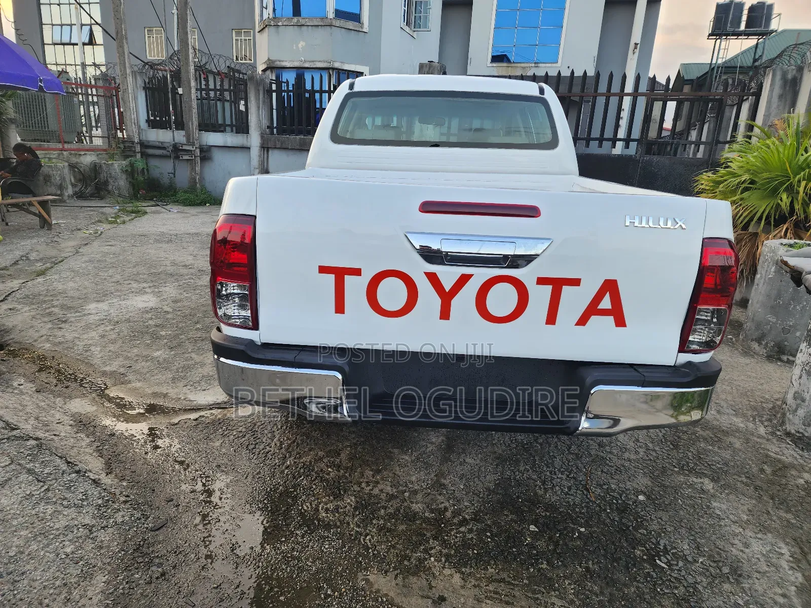 Toyota Hilux 3.0 D-4D 4x4 2012 White