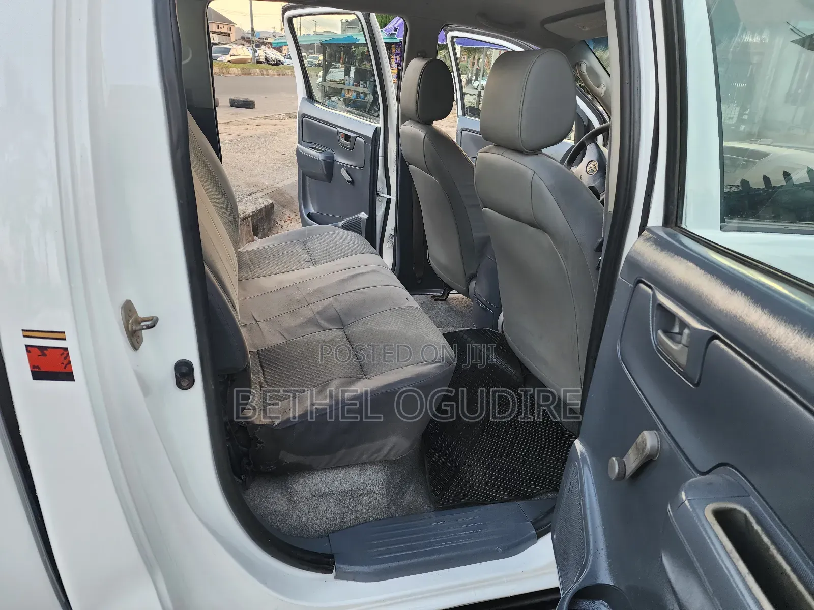 Toyota Hilux 3.0 D-4D 4x4 2012 White