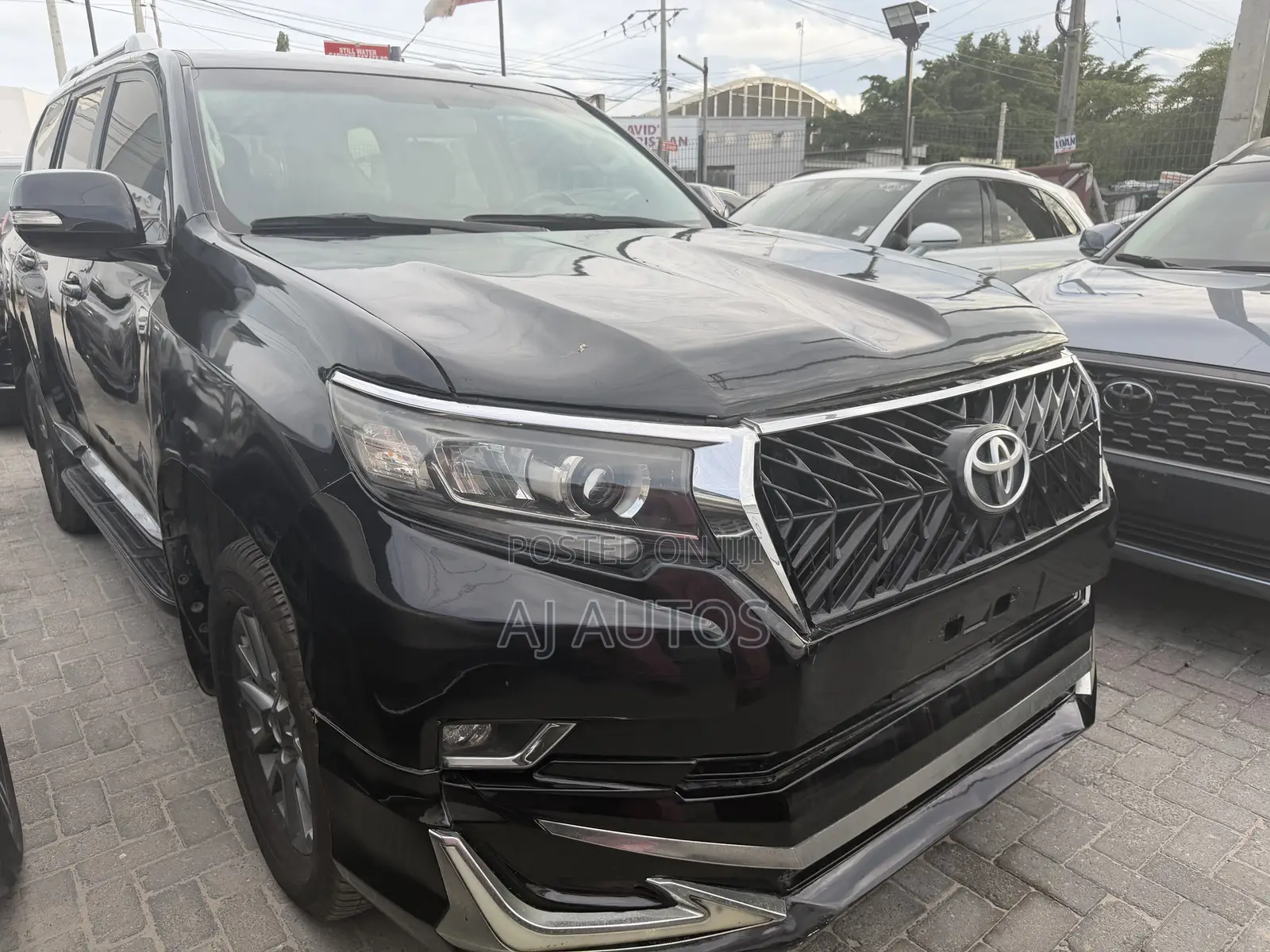 Toyota Land Cruiser Prado 2012 Black