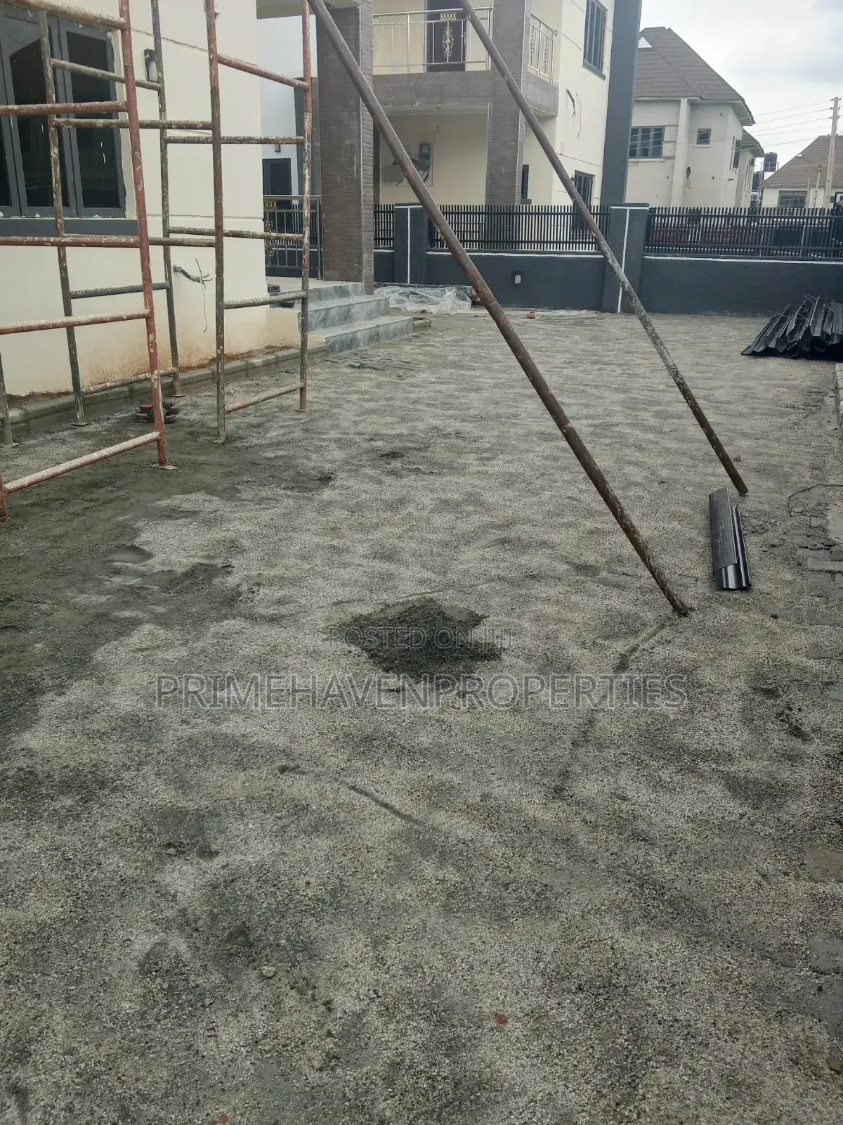 5bdrm Duplex in Dantata Estate, Kubwa for rent