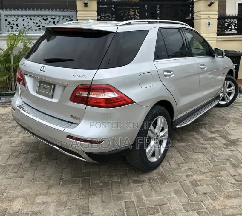 Mercedes-Benz M Class 2012 Silver