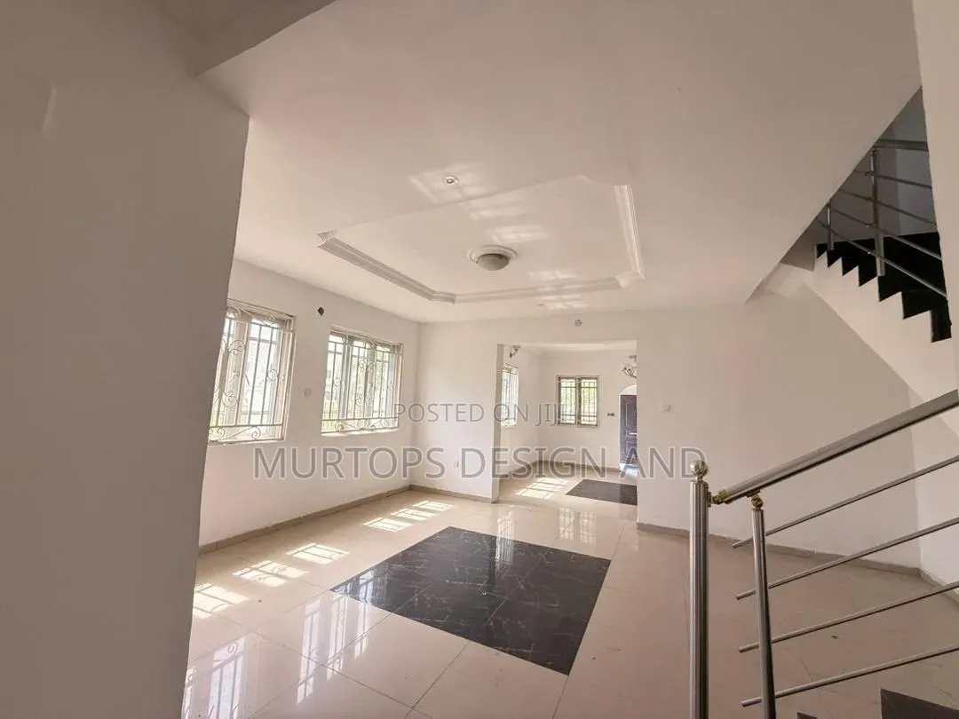 4bdrm Duplex in Sangotedo for rent