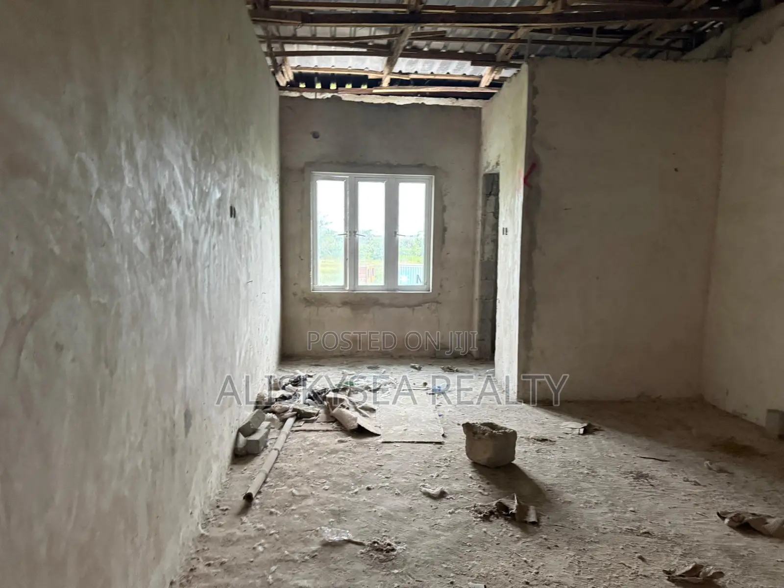 4bedroom Semi Detached For Sale At General Paint