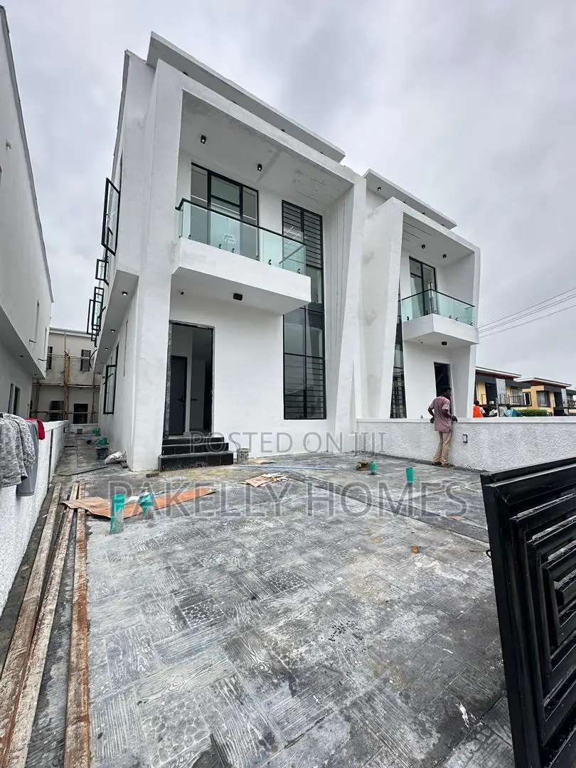 4 Bedroom Semi-detached Duplex With Bq