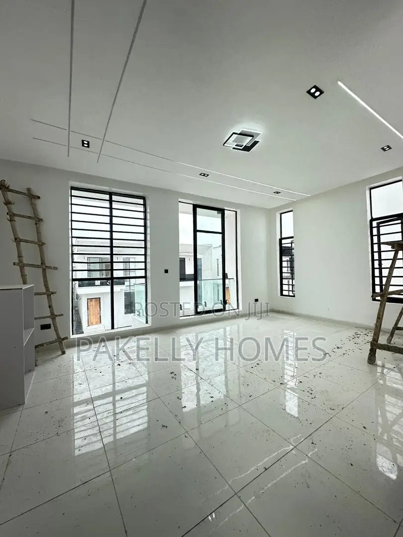 4 Bedroom Semi-detached Duplex With Bq