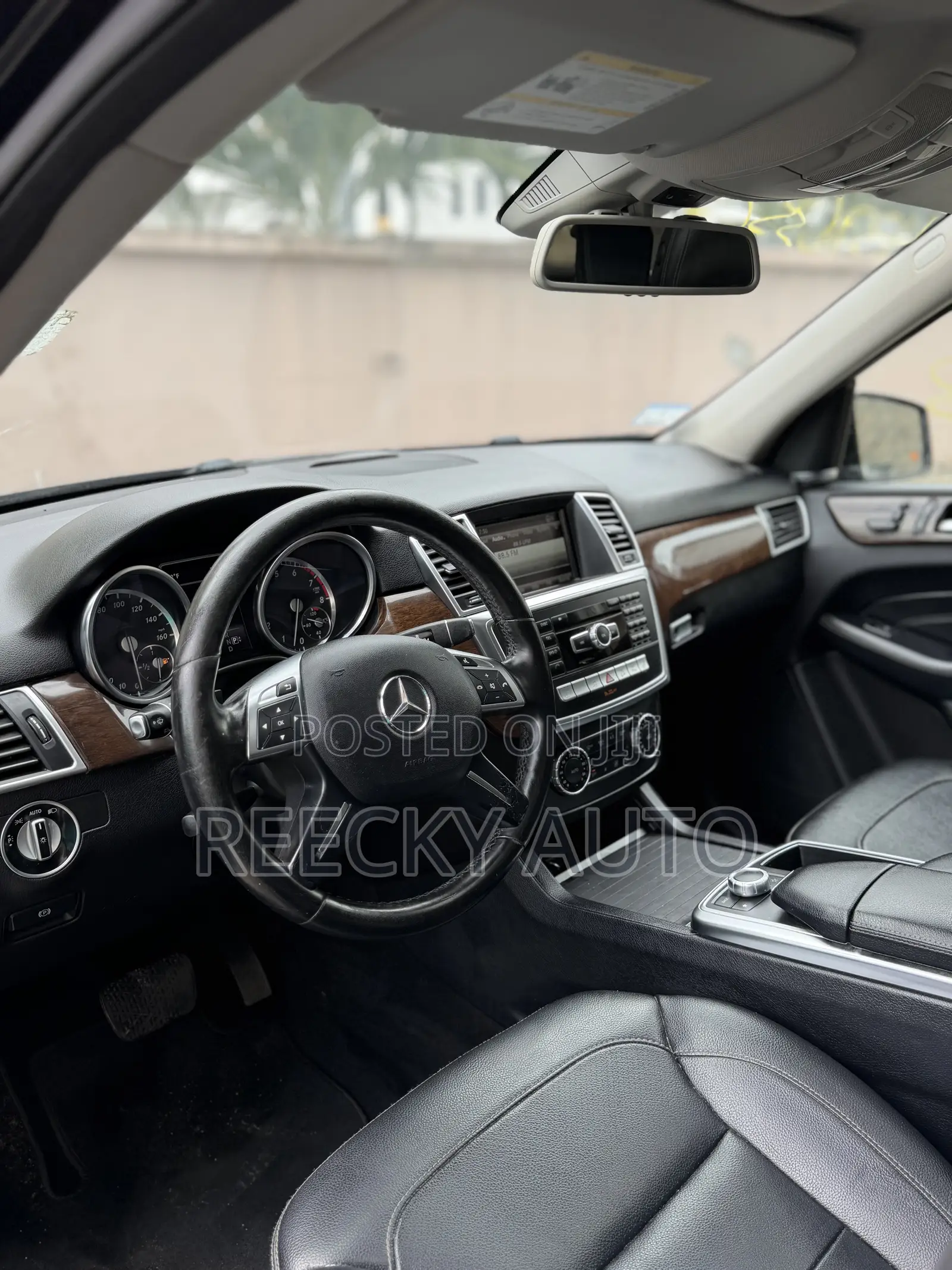 Mercedes-Benz M Class ML350 4MATIC 4dr SUV AWD (3.5L 6cyl 7A) 2014