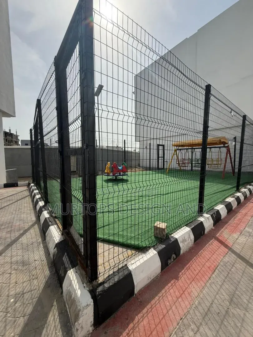 4bdrm Townhouse / Terrace in Lekki Phase 1 for rent