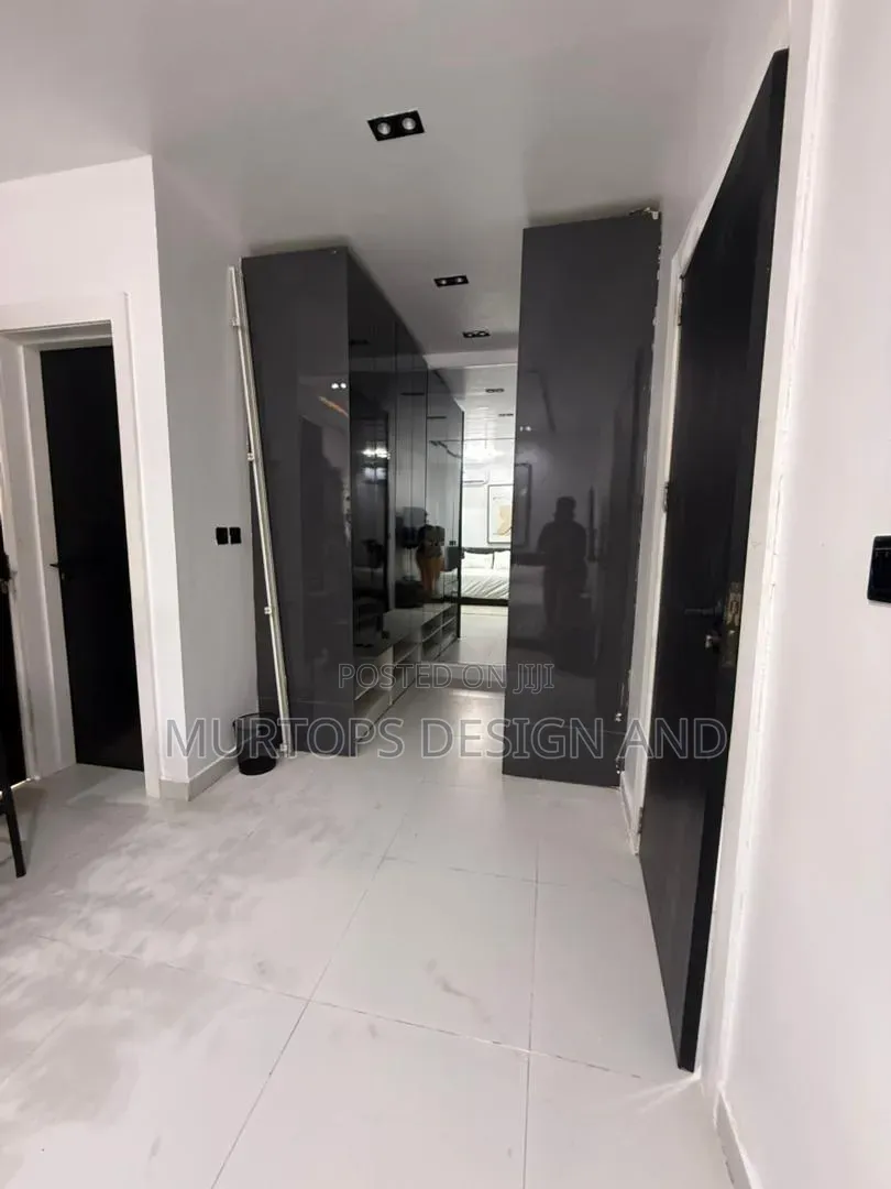 4bdrm Townhouse / Terrace in Lekki Phase 1 for rent