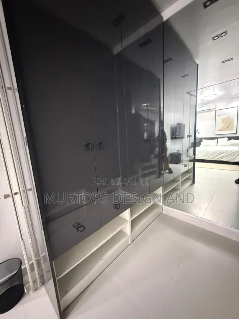 4bdrm Townhouse / Terrace in Lekki Phase 1 for rent