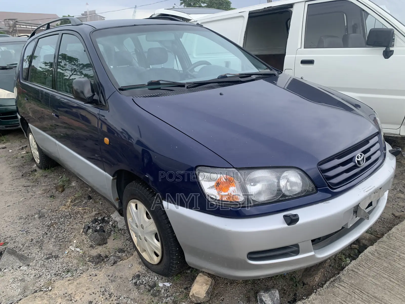 Toyota Picnic 2.0 FWD 2004 Blue