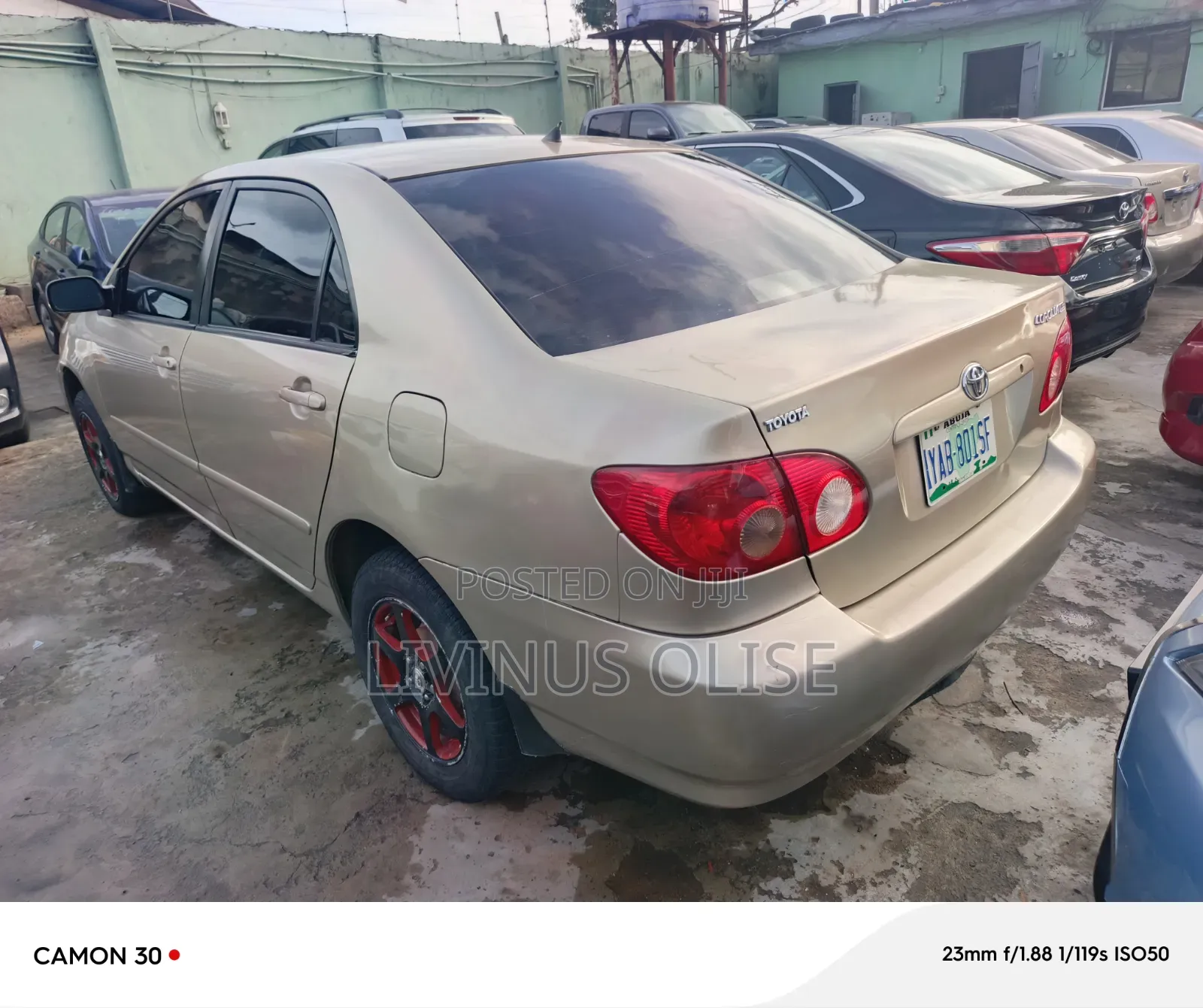 Toyota Corolla LE 2005 Gold