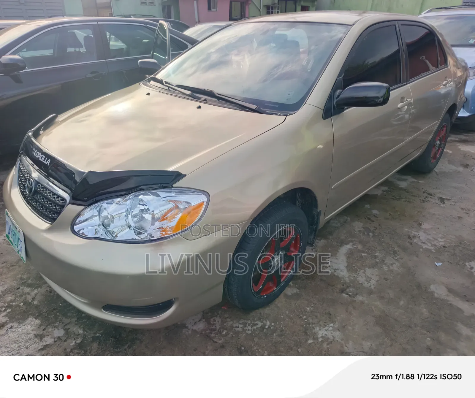 Toyota Corolla LE 2005 Gold