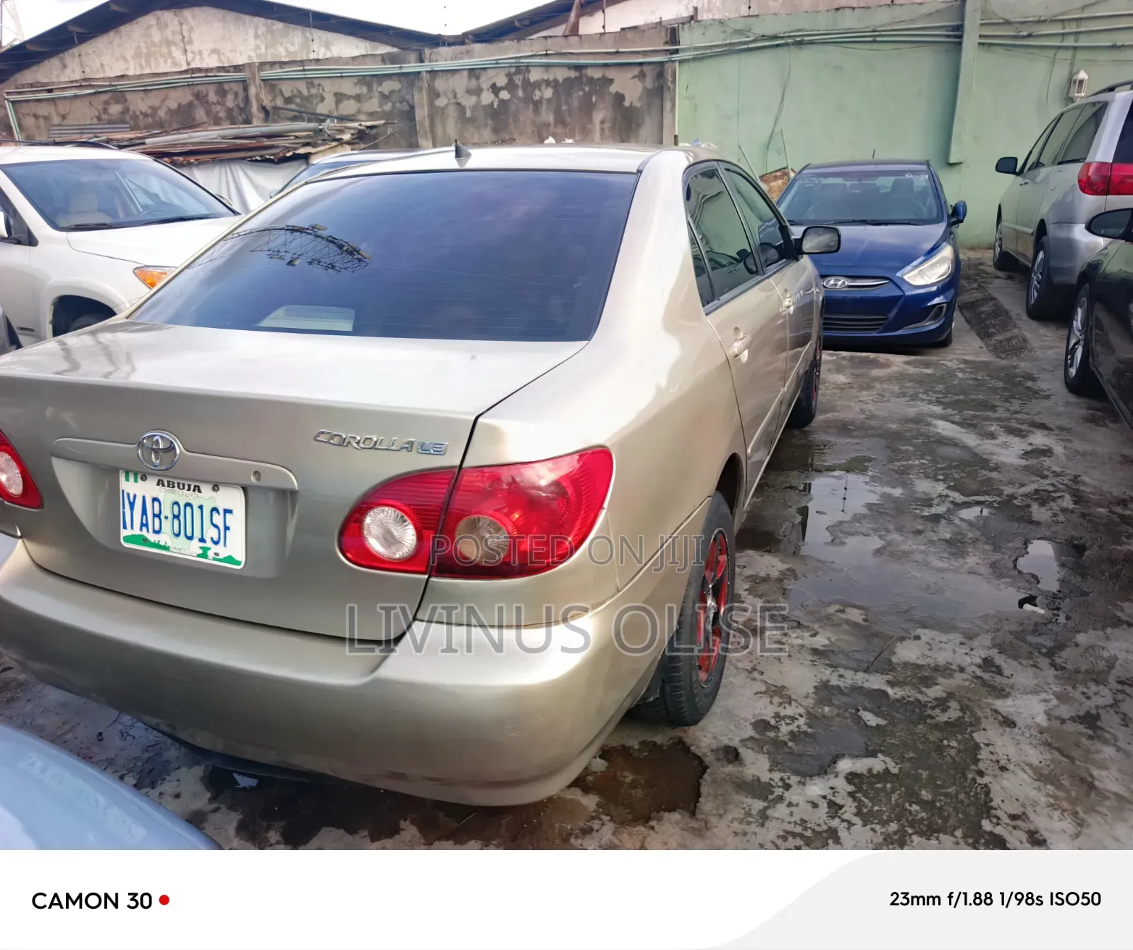 Toyota Corolla LE 2005 Gold