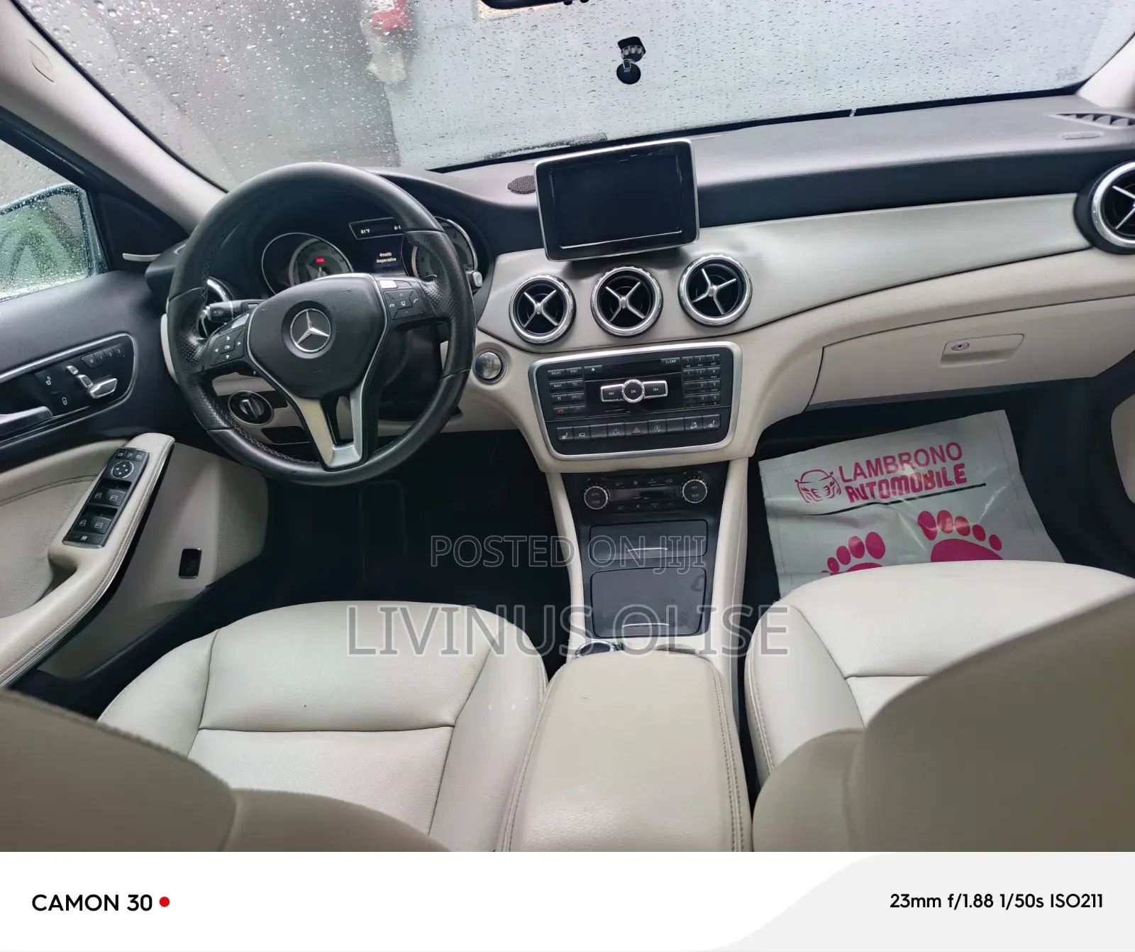 Mercedes-Benz GLA 250 2015 Blue