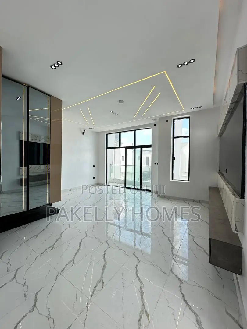 4 Bedroom Full Detached Duplex With Bq And Swimming Pool