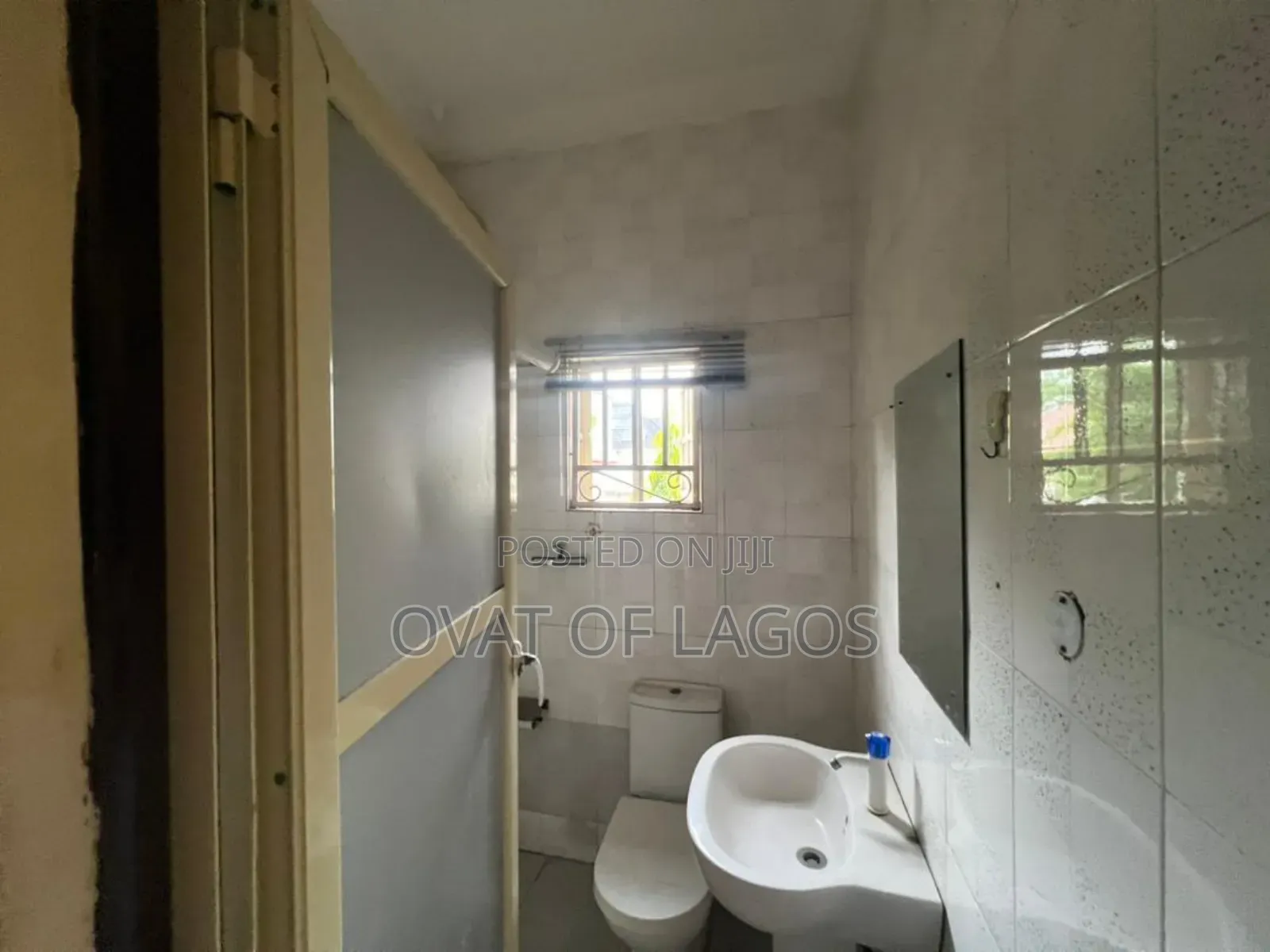 3bdrm Apartment in Osapa London Estate for rent