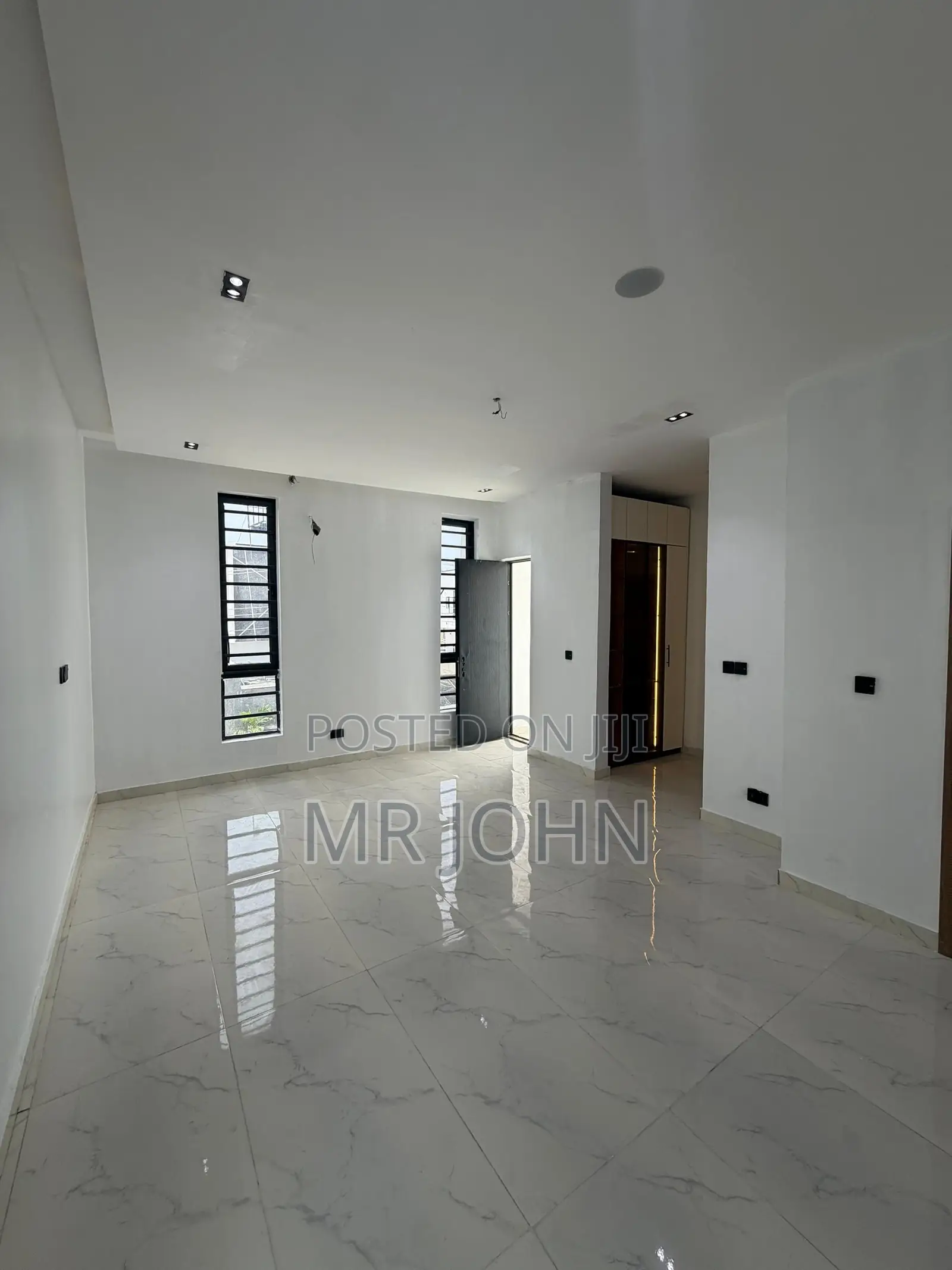 4bdrm House in Ikota Villa Estate, Lekki for sale