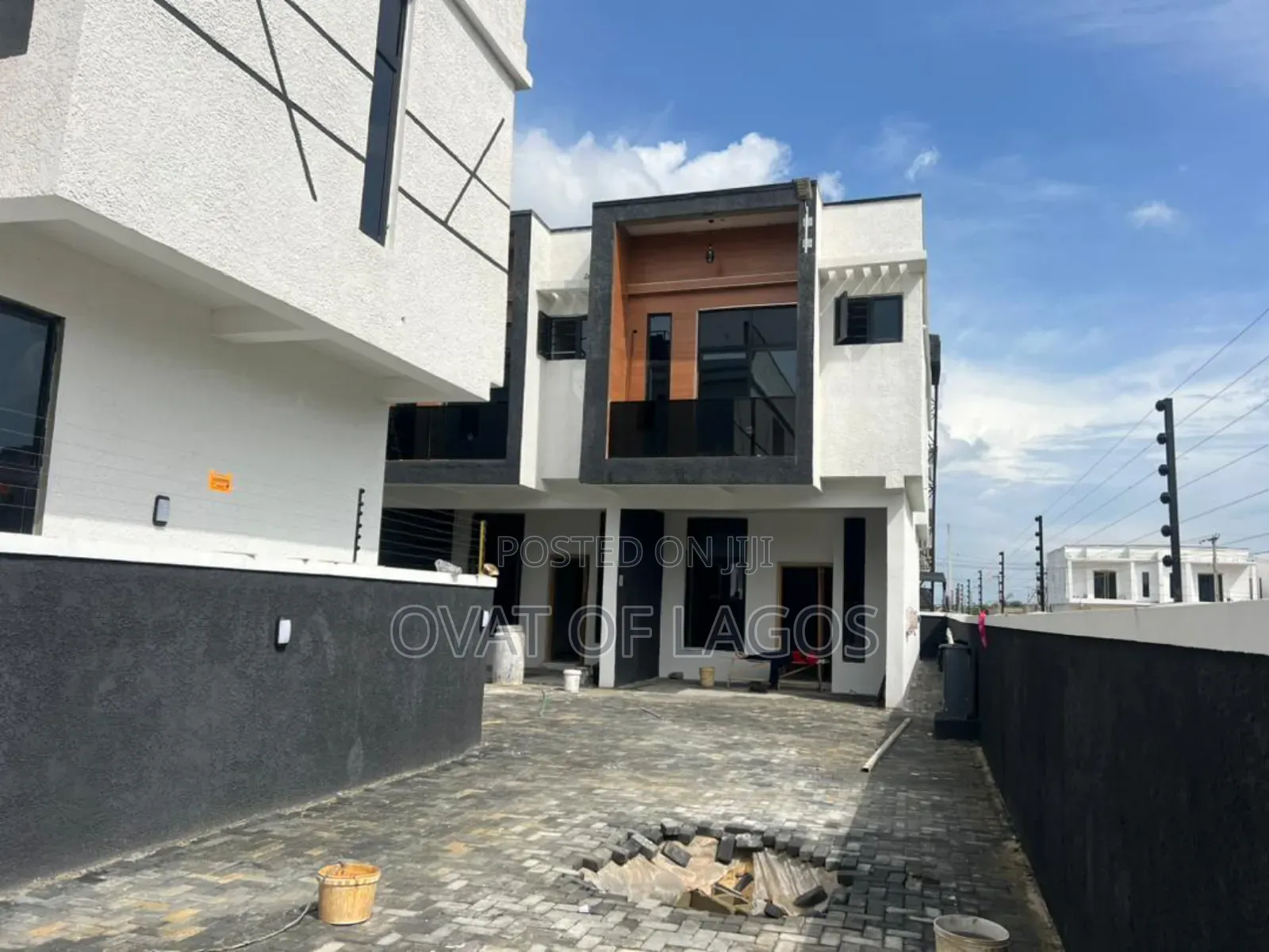 3bdrm Duplex In General Paint, Abraham Adesanya For Sale