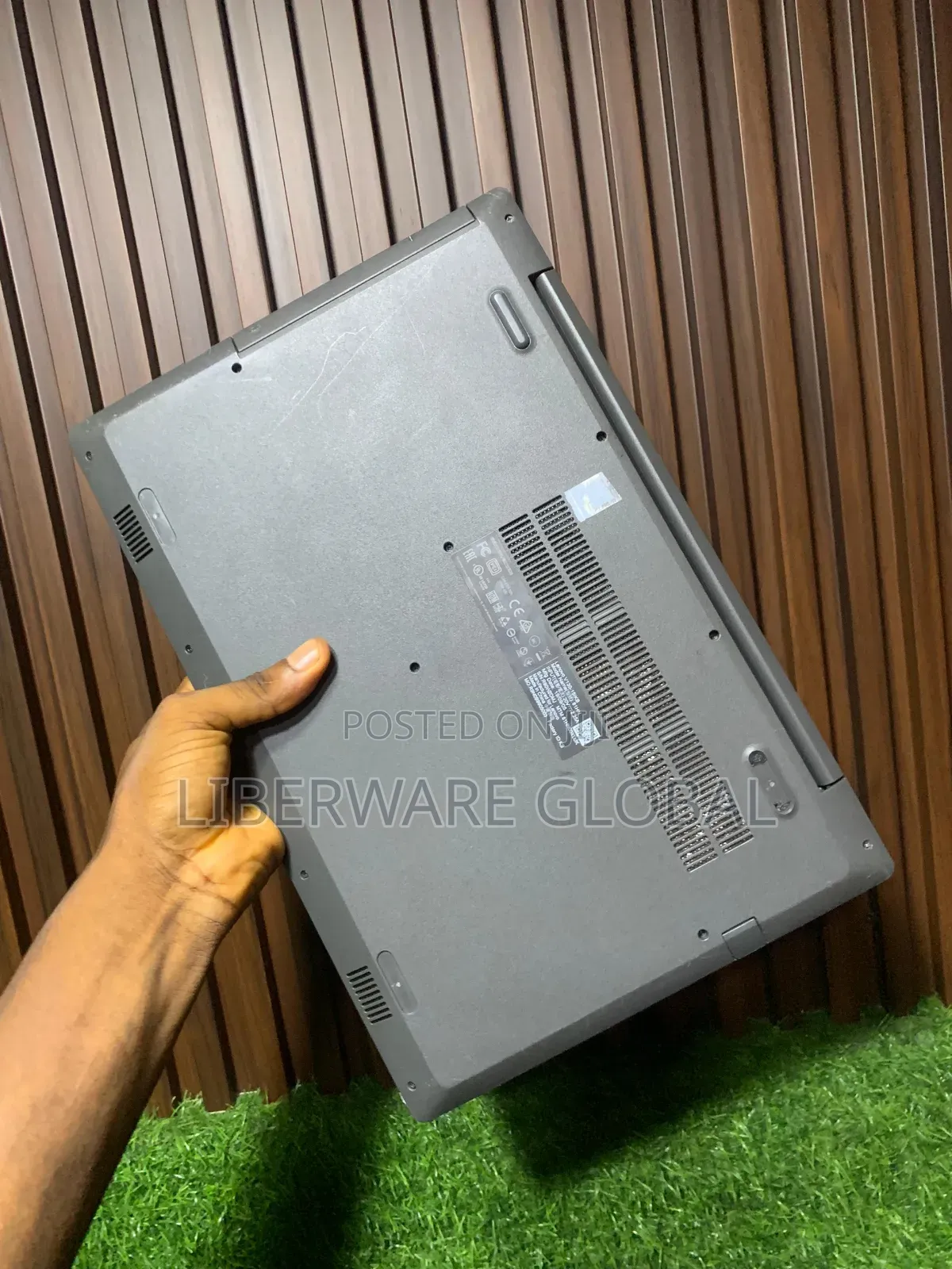 Laptop Lenovo V130-15IKB 8GB Intel Core i5 HDD 500GB