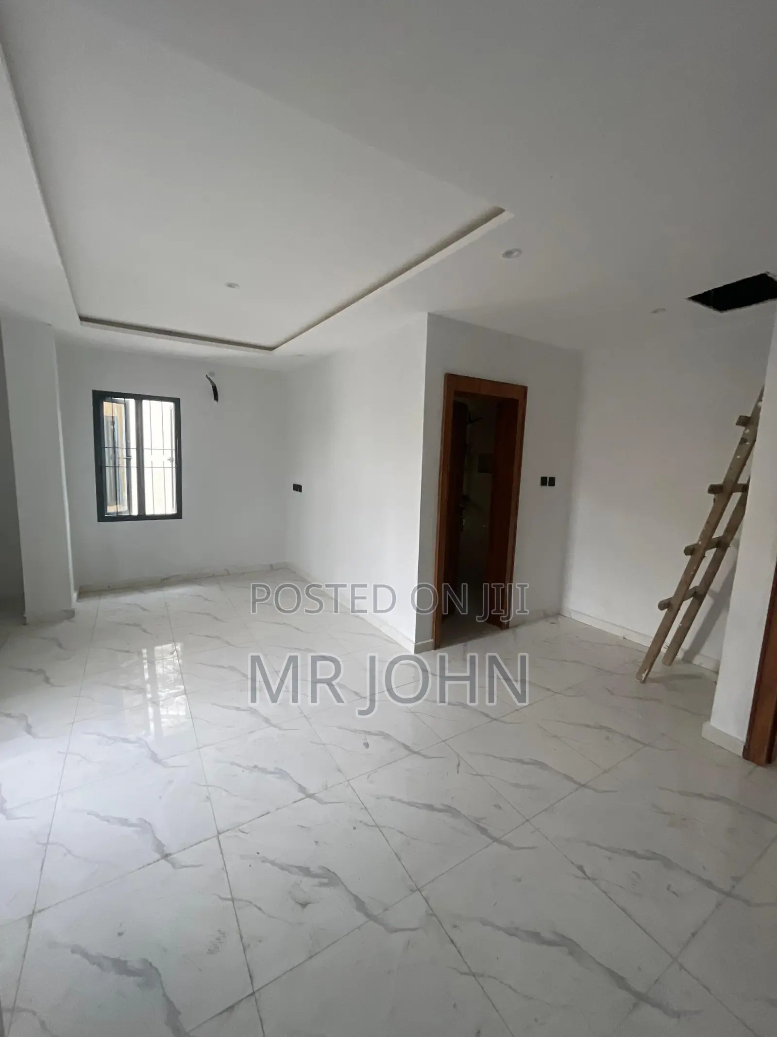 4bdrm Maisonette in Lekki Phase1 Luky Pr for rent