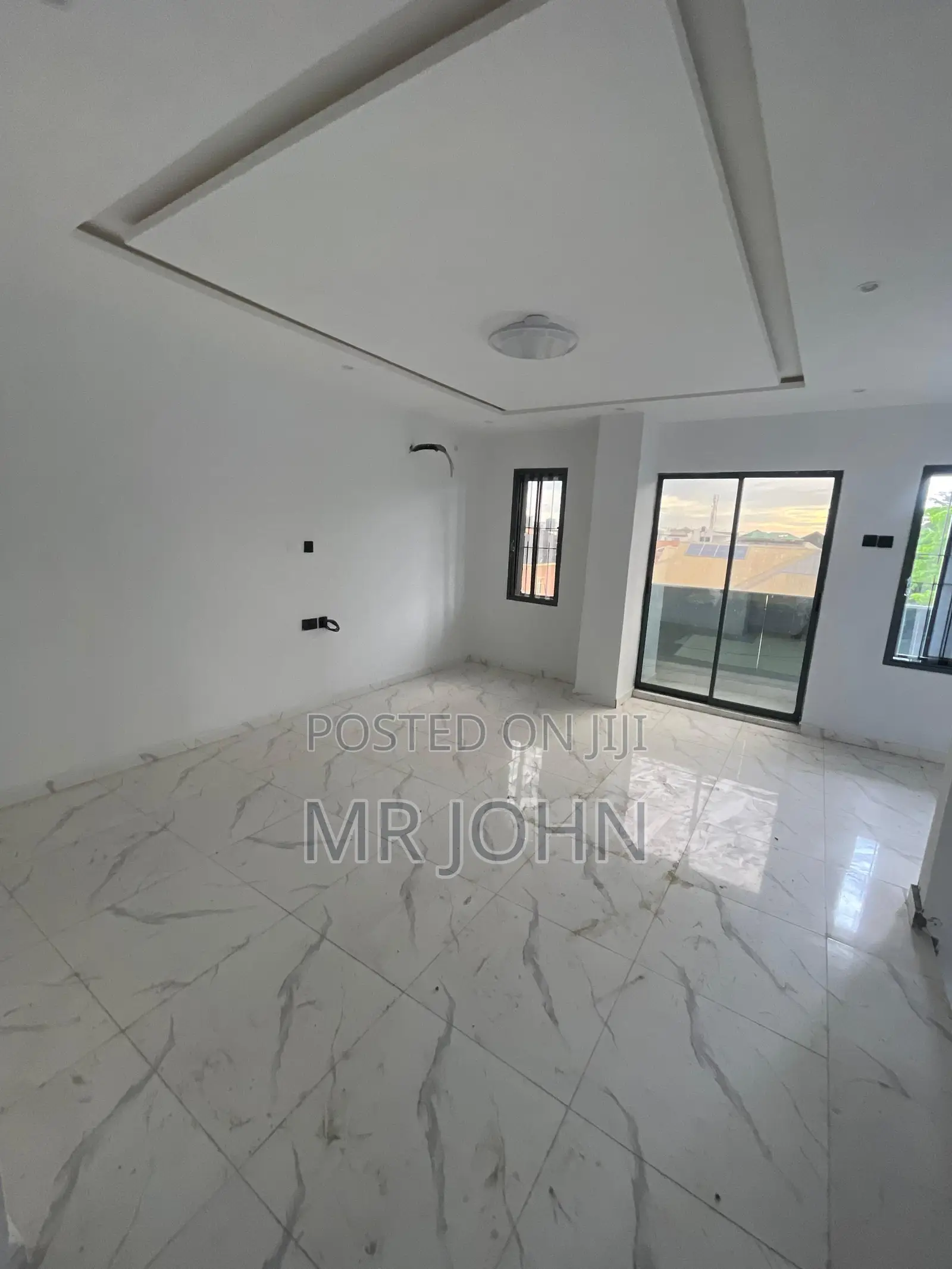 4bdrm Maisonette in Lekki Phase1 Luky Pr for rent
