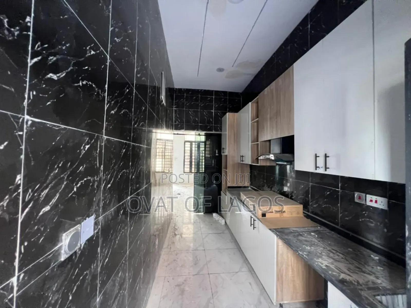 3bdrm Duplex in General Paint, Abraham Adesanya for sale