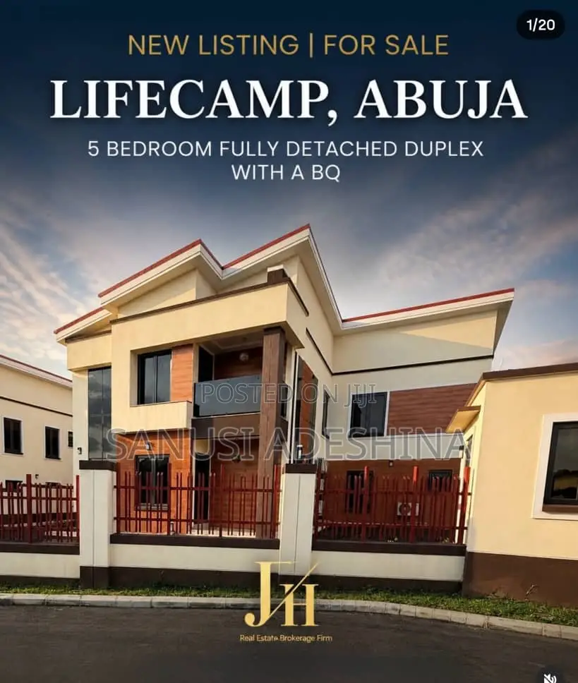 5bdrm Duplex in Life Camp Close To for sale