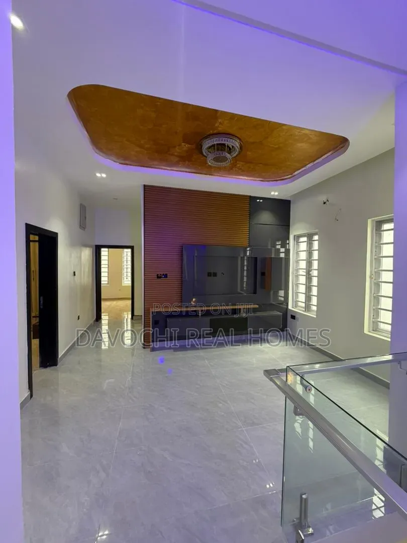 4bdrm Duplex in Osapa london for sale