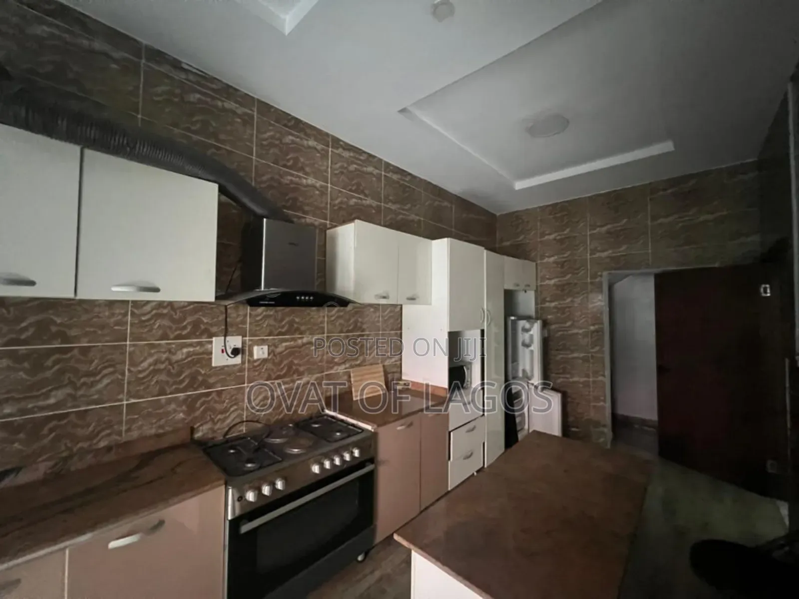 4bdrm Duplex in Ikota Second Gate for sale