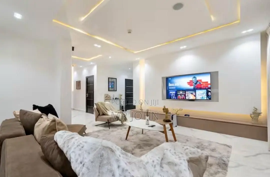 Furnished 3bdrm Apartment in Banana Island Road for rent