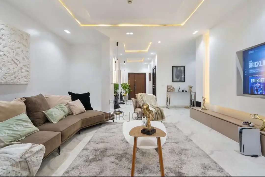 Furnished 3bdrm Apartment in Banana Island Road for rent