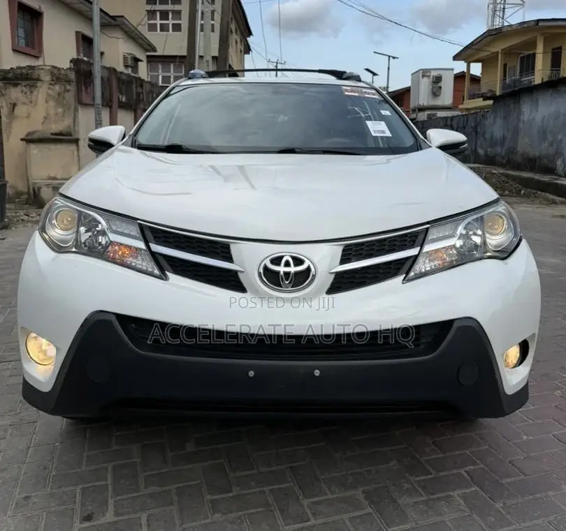 Toyota RAV4 Limited AWD (2.5L 4cyl 6A) 2013 Off white