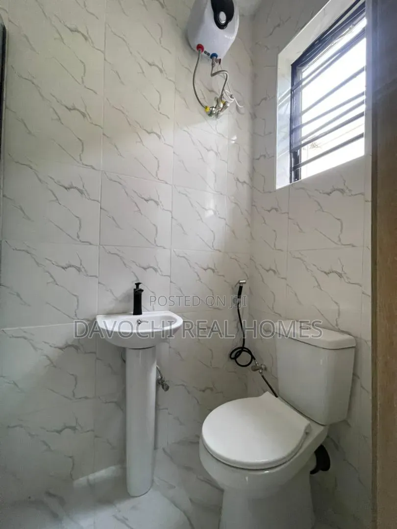 4bdrm Duplex in Lekki Phase 1 for sale