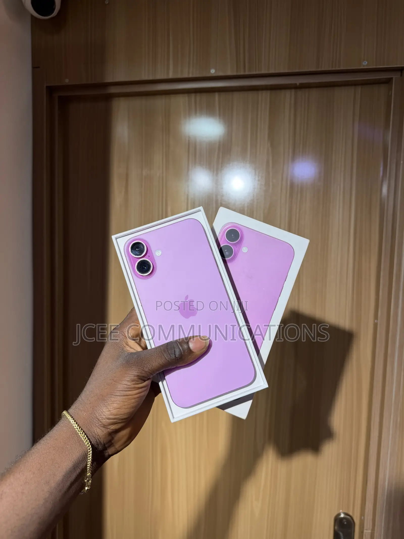 Apple iPhone 16 Plus 128 GB Pink