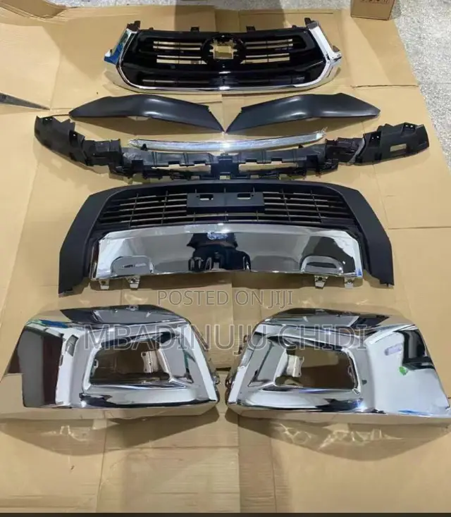 Complete Front Bumper Hilux 2020