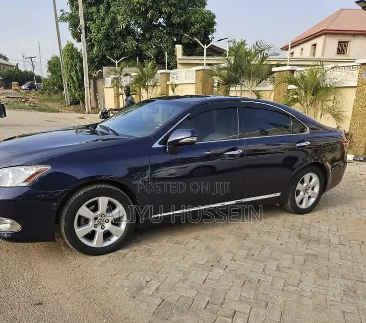 Lexus ES 350 2010 Blue