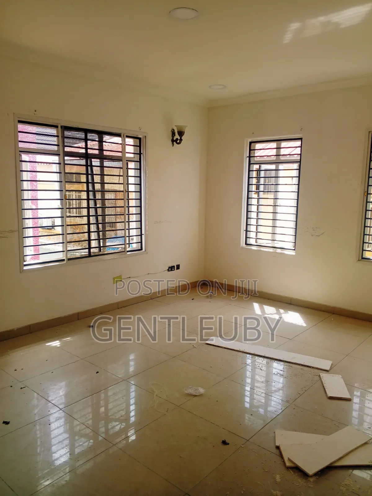 4bdrm Duplex in Ikota Villa, Lekki Phase 2 for rent