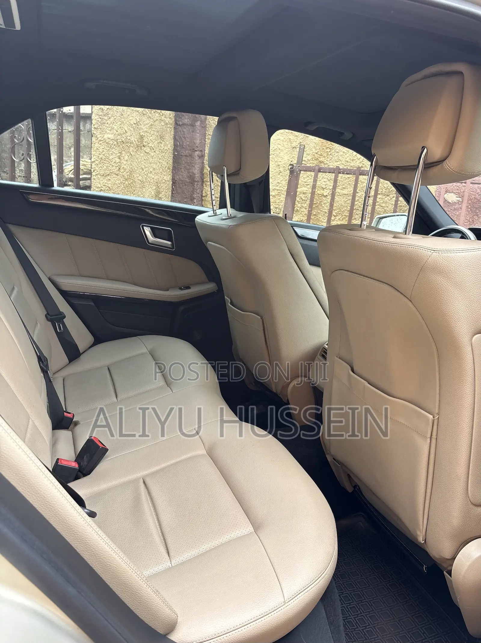Mercedes-Benz E350 2012 Gold