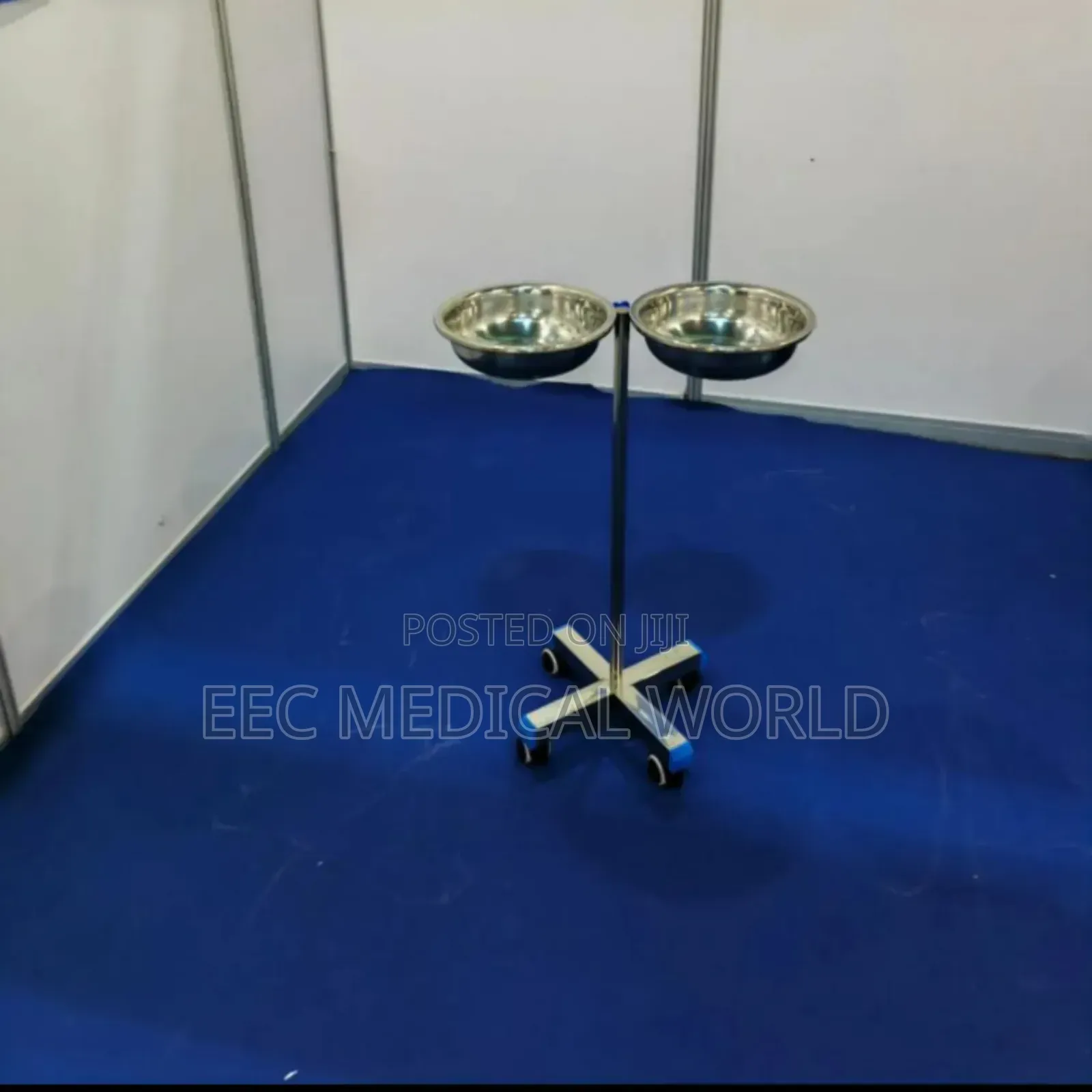 Hospital Stainless Steel Wash Hand Stand With Double Wash Bowl Basins