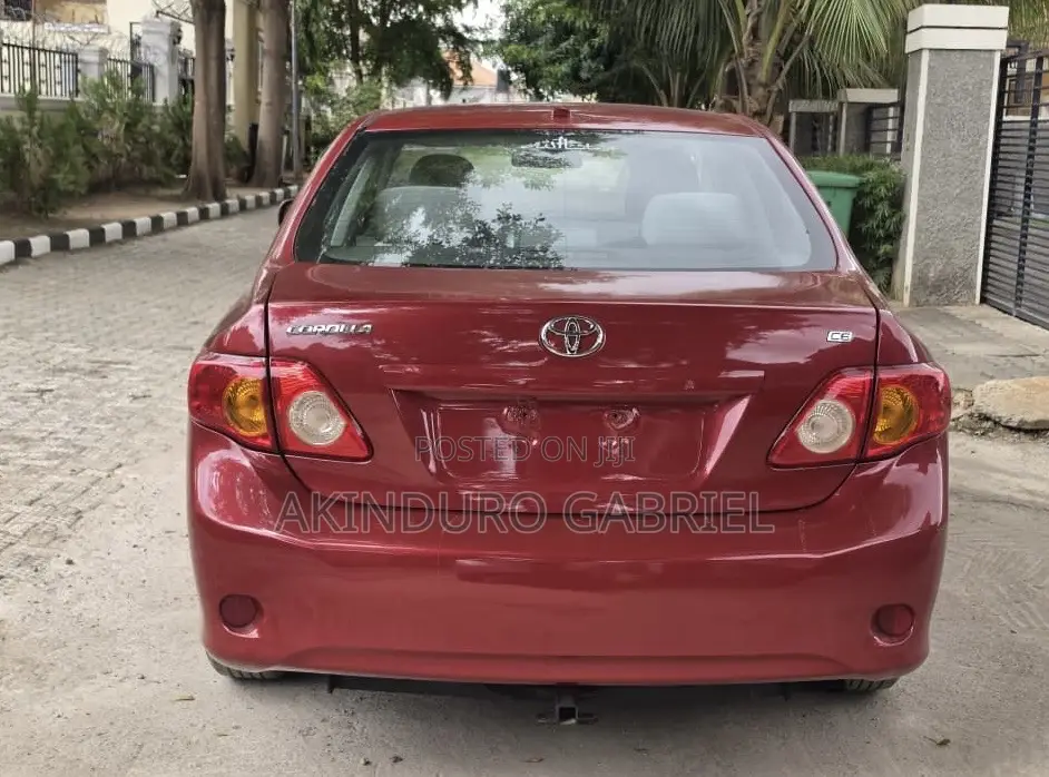 Toyota Corolla LE 4dr Sedan (1.8L 4cyl 4A) 2010 Red