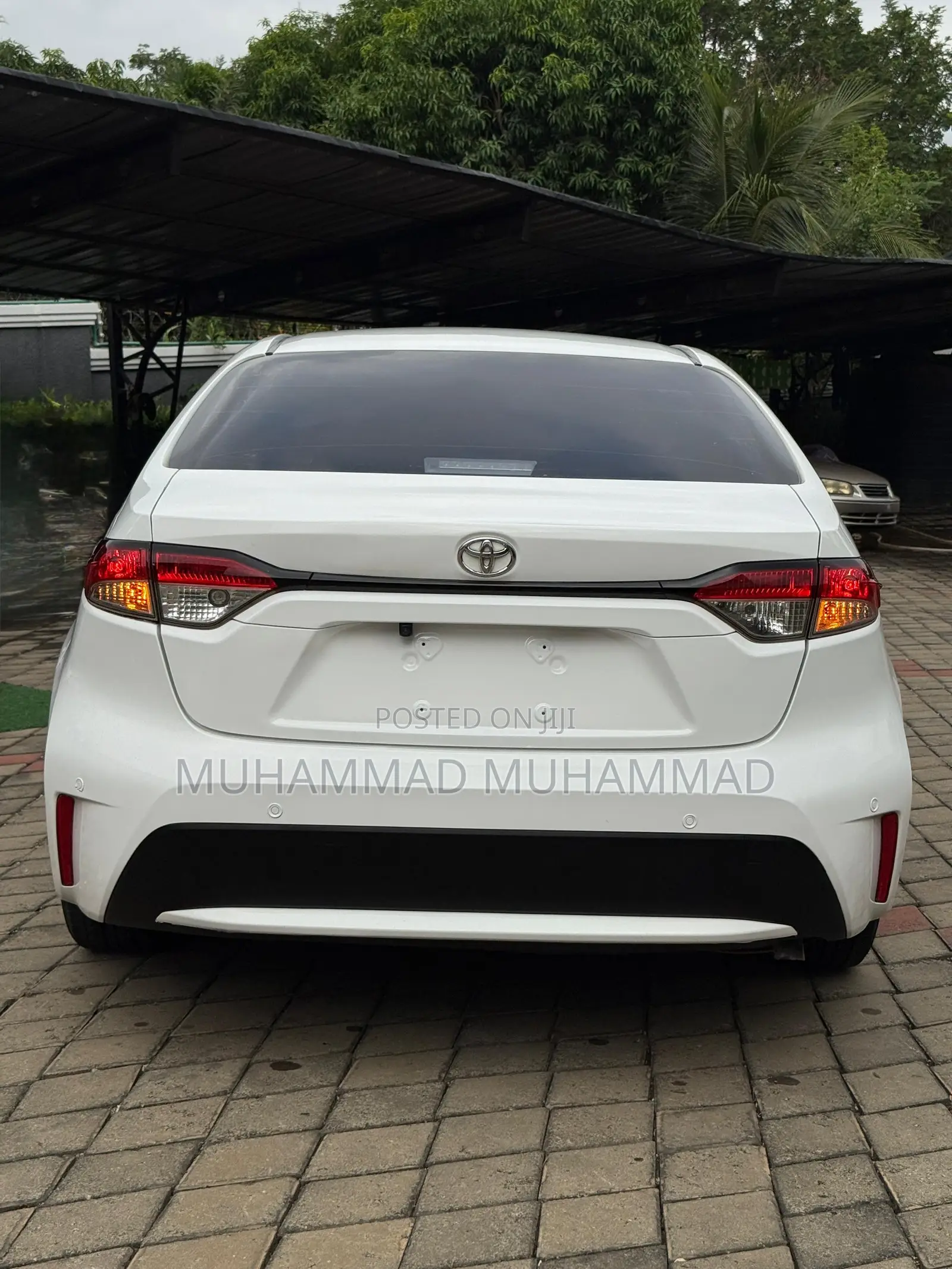 Toyota Corolla SE 2021 White