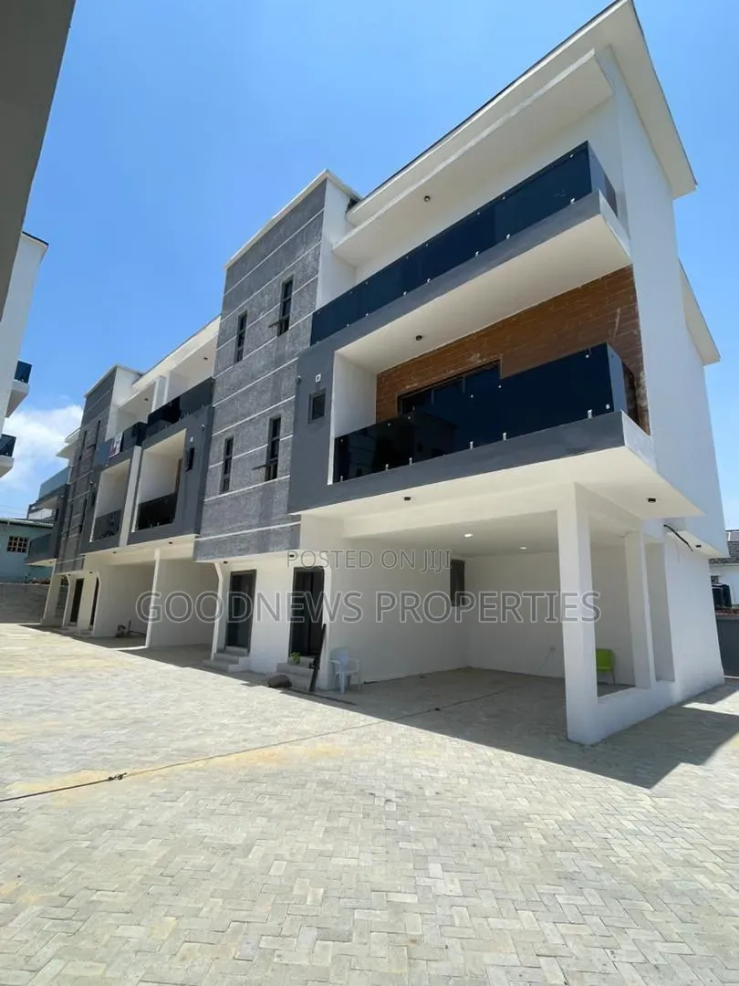 4bdrm Duplex in Ologolo for rent