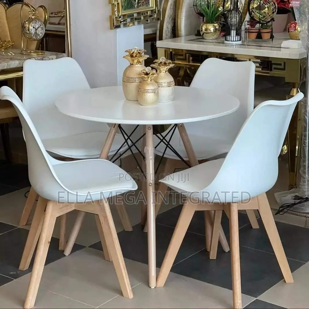 Dining / Restaurant Set With 4 Armless Seaters.