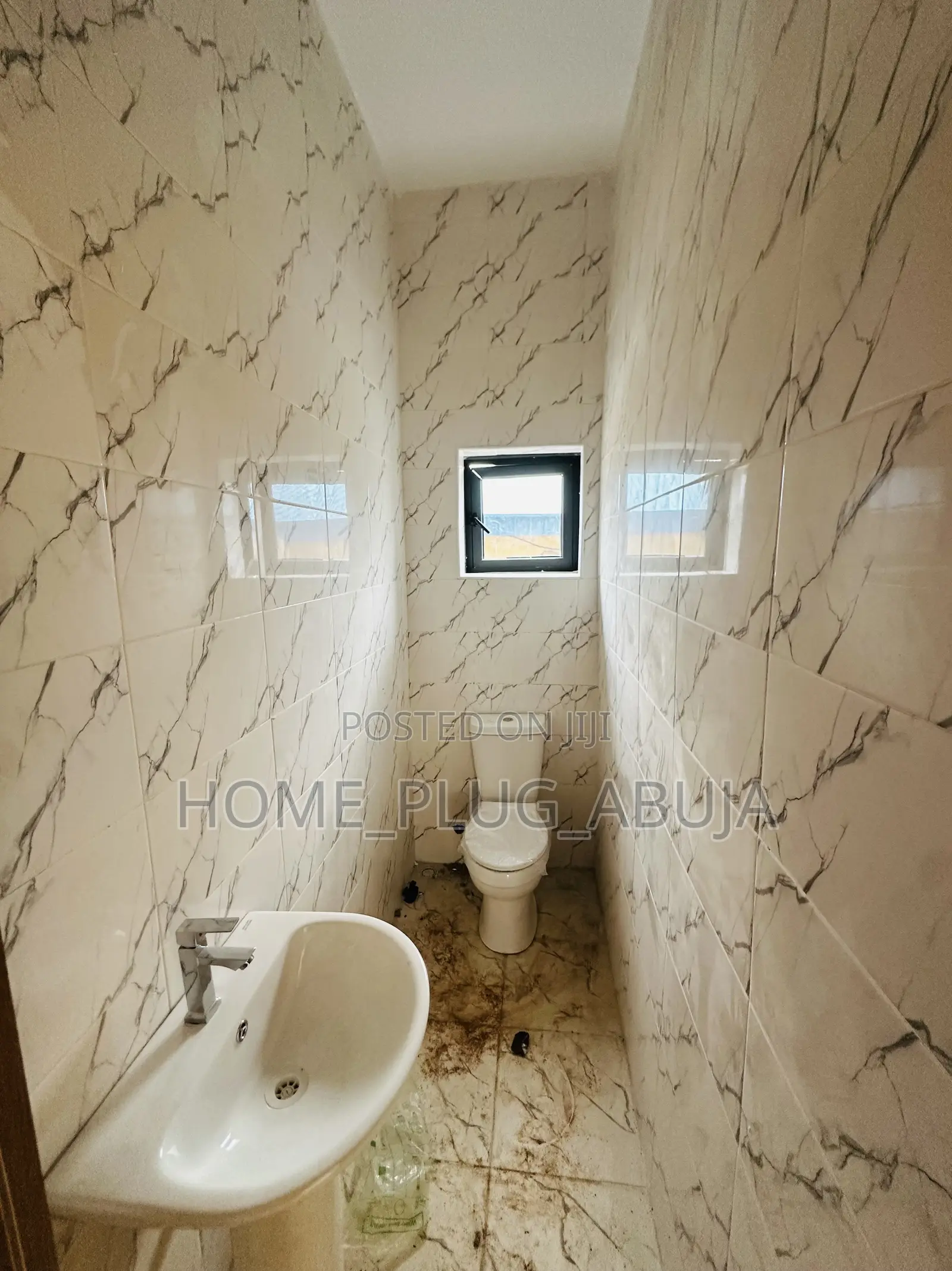 1bdrm Block of Flats in News Engineering for rent