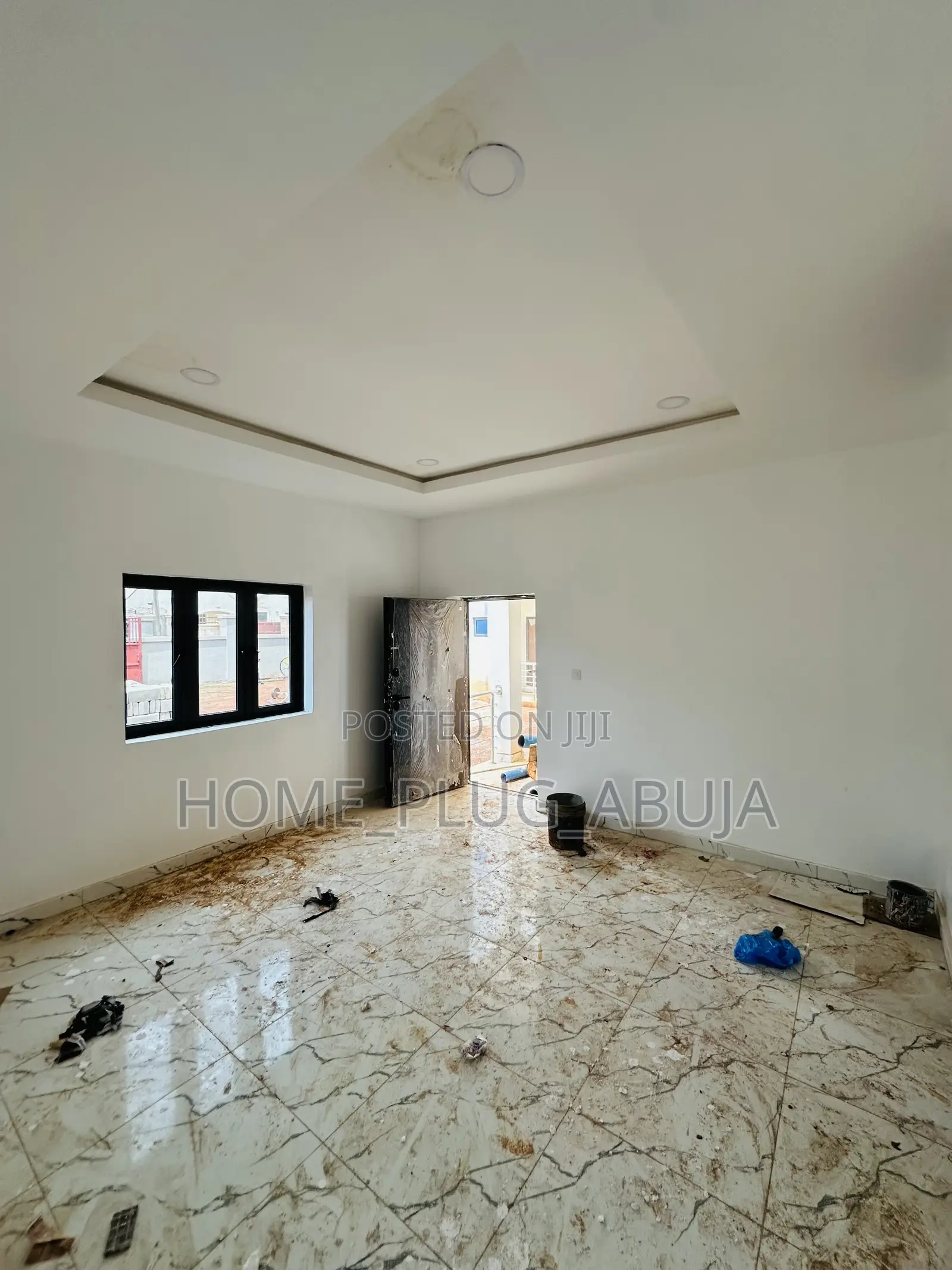 1bdrm Block of Flats in News Engineering for rent