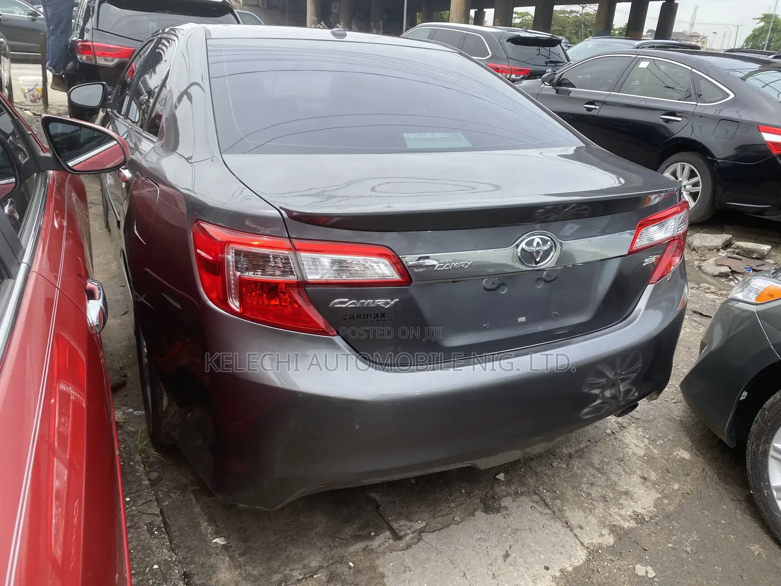 Toyota Camry SE 4dr Sedan (2.5L 4cyl 6A) 2014 Gray