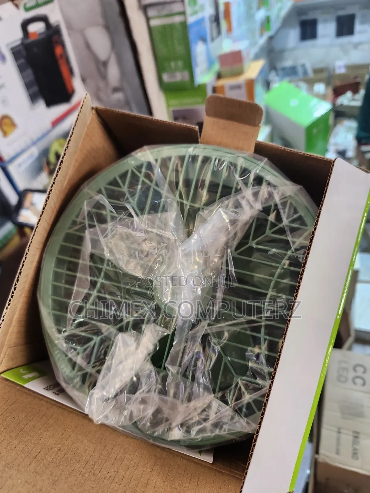 Iwin 2in1 Reachable Table and Wall Mounted Fan