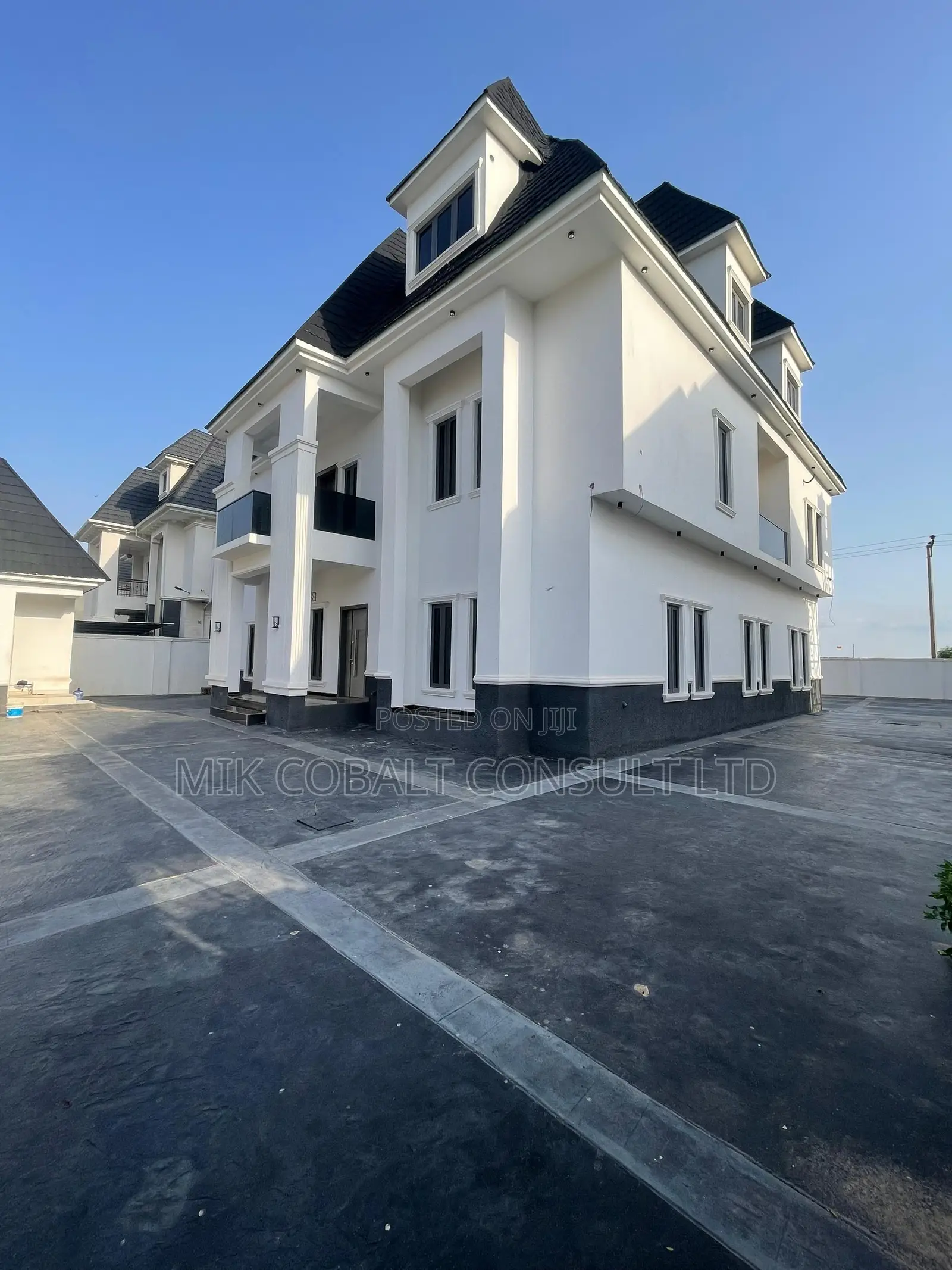 6bdrm Duplex in Karsana District, Gwarinpa for sale