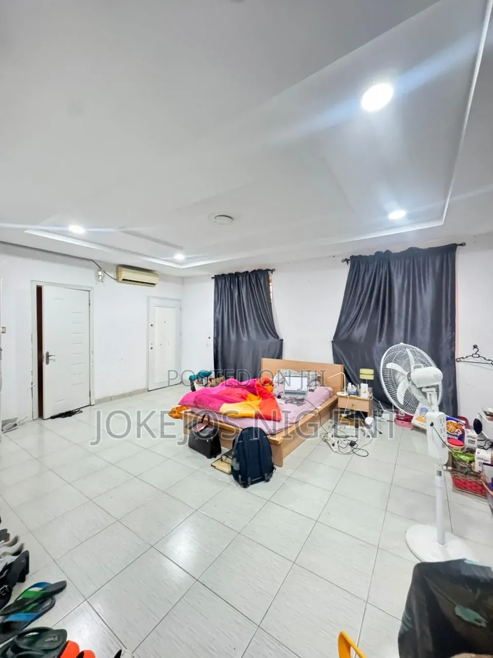 3bdrm Townhouse/Terrace in Victoria Crest 1 Off, Lafiaji for sale