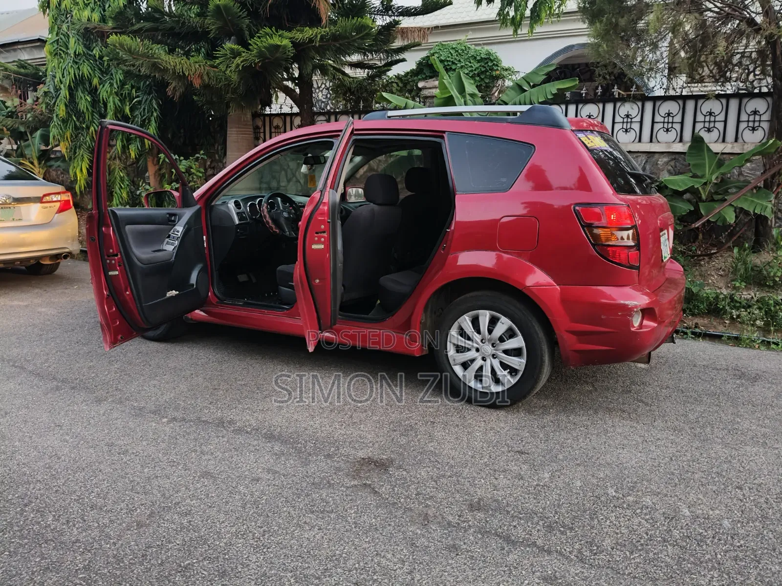Pontiac Vibe 2005 Red